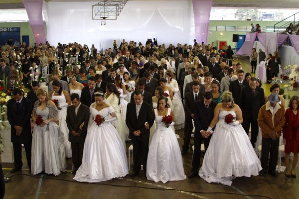 TJ/PR: Casamento coletivo realizado em Cascavel (PR) oficializa a união de 510 casais