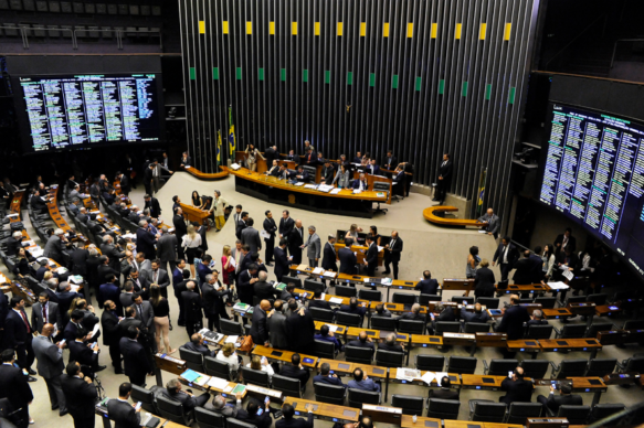 Clipping – G1 - Câmara desiste de MP da regularização fundiária e votará novo projeto