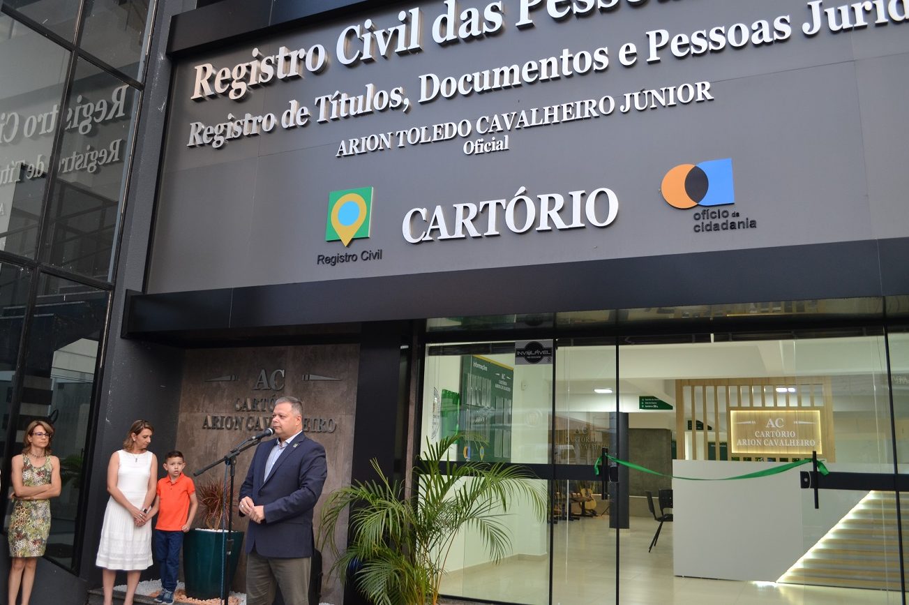 Cartório de Francisco Beltrão inaugura nova sede AnoregPR Cartório de Francisco Beltrão inaugura nova sede AnoregPR