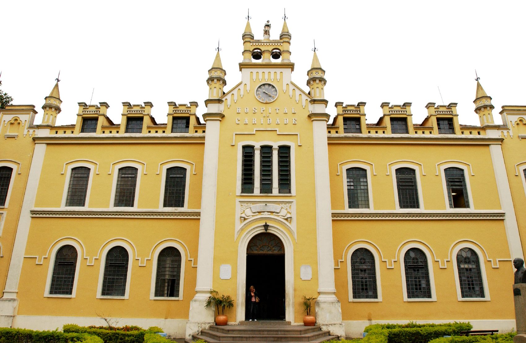 Em combate ao coronavírus, Escriba Informática faz doação para o Hospital Santa Casa de Curitiba