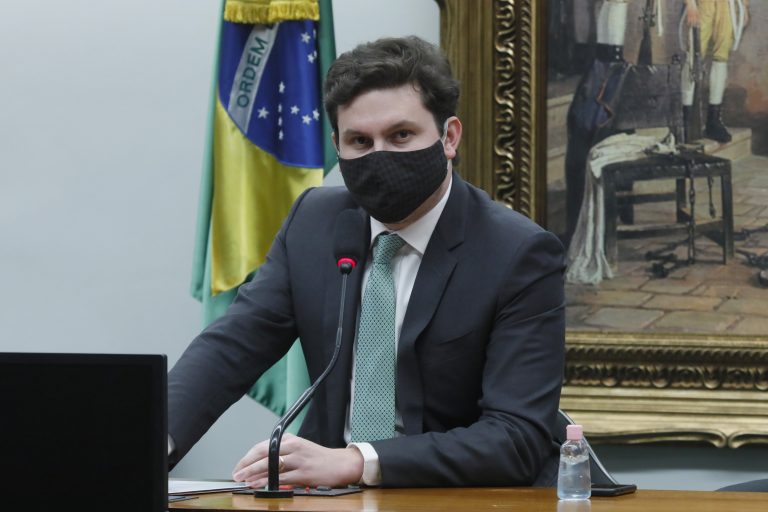 Câmara - Projeto prevê regulamentação dos contratos de fidúcia no Brasil