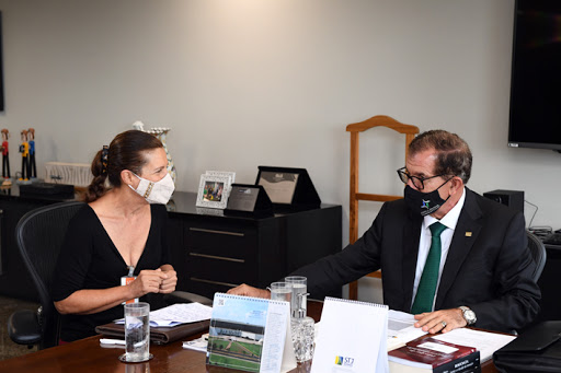 STJ - Em iniciativa inédita, presidente do STJ recebe cidadãos de todo o país para ouvir críticas e sugestões sobre o Judiciário nacional