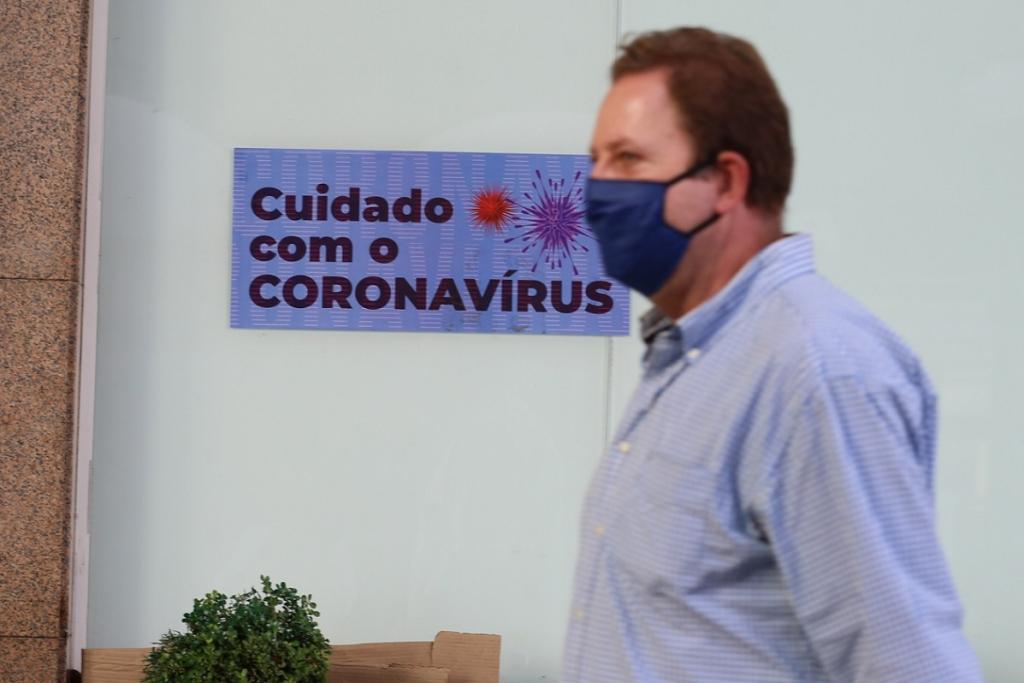 Clipping – G1 - Certidões de óbito por síndrome respiratória aguda triplicam após Covid-19, no Paraná