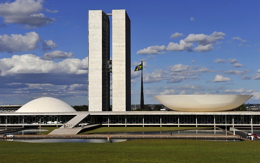 Câmara dos Deputados - Ministro da Justiça pede mais rigor contra agente público que vazar dados sobre lavagem de dinheiro