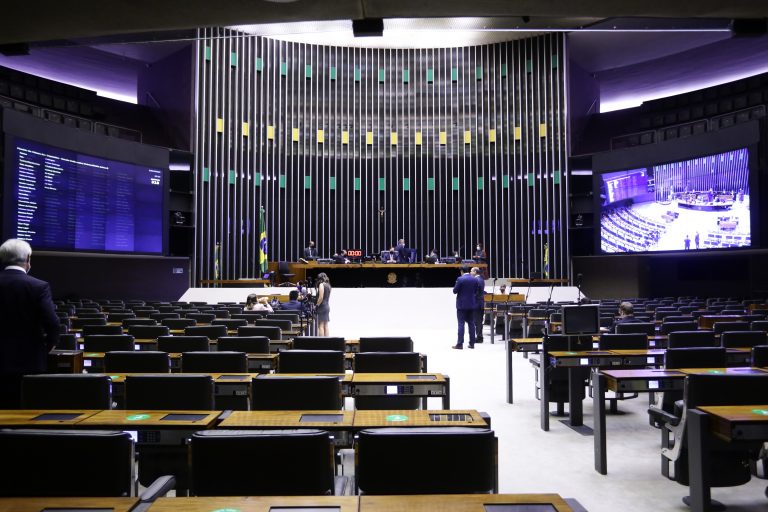 Câmara dos Deputados - Câmara aprova Protocolo de Nairóbi sobre eliminação de subsídios agrícolas
