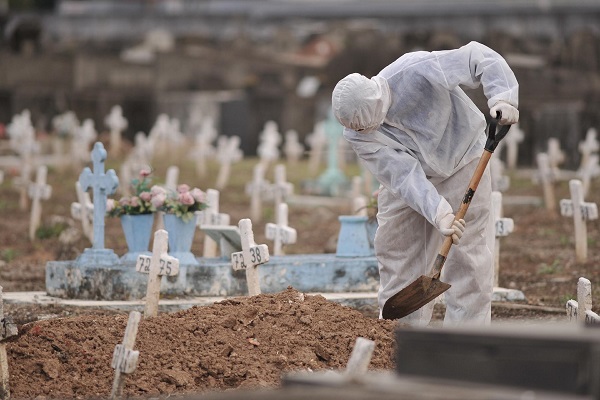 Clipping – Veja - Cartórios registraram em 2020 mais de 1,4 milhão de mortes