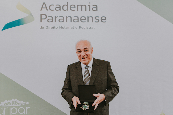 “Tenho muita esperança que a Academia se converta em um centro referencial para a restauração da ciência do Direito Notarial e de Registro”