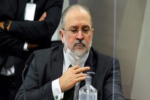 Gazeta do Povo - PGR não vê ilegalidade em aumento de custas de cartórios; ação será julgada dia 3