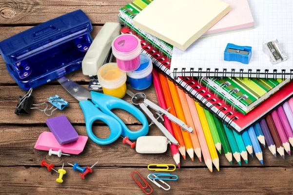 Rares-NR, Anoreg/BR e CNR lançam Campanha Natal Inteligente de arrecadação de materiais escolares