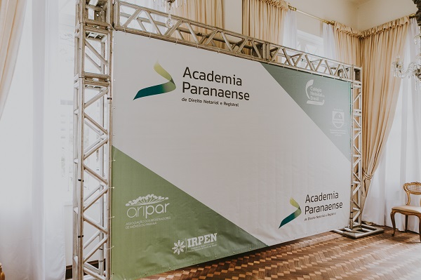 “O direito notarial e registral vem sendo objeto de uma produção acadêmica crescente, mas ainda muito aquém do que se pode esperar”