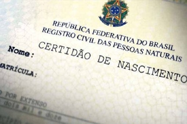 Nunca usei meu nome da certidão de nascimento. Posso alterar meu registro para o nome que sempre usei?