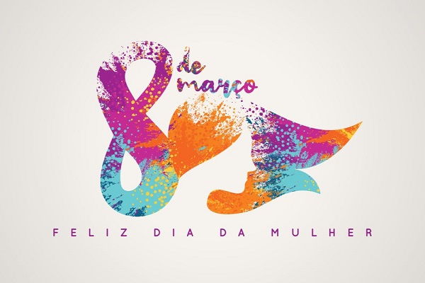 Funarpen presta homenagem de Dia da Mulher à presidente da Anoreg/PR, Mônica de Macedo Dalla Vecchia