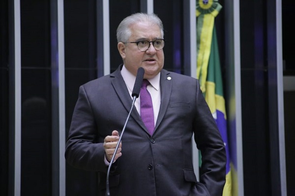 Câmara - Projeto fixa nova regra para execução fiscal sobre tributos imobiliários