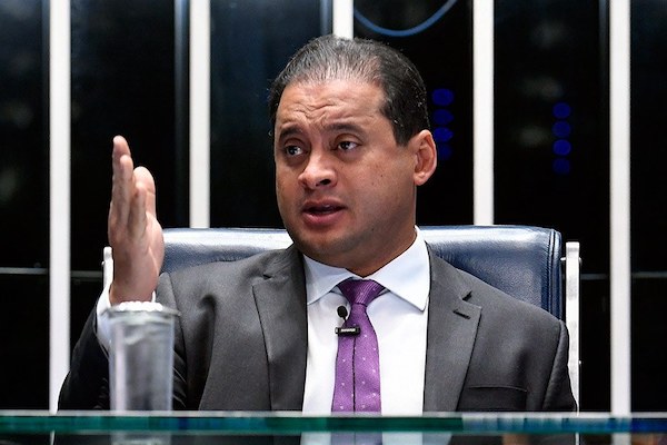 Senado - Adiada votação da MP que unifica registros de cartórios