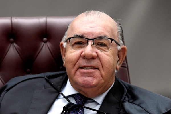 Ministro Jorge Mussi afirma que a I Jornada de Direito Notarial e Registral vai contribuir na agilidade, harmonia e eficiência dos serviços prestados pelas serventias