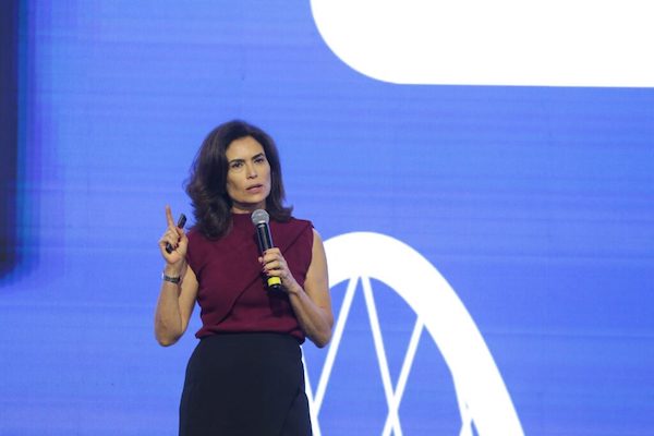 Jornalista Giuliana Morrone aborda importância da ESG aplicada aos negócios na palestra final do XXIII Congresso da Anoreg/BR e VI Concart