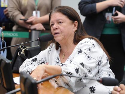 CCJ aprova manutenção do nome de casado em qualquer hipótese de fim do casamento