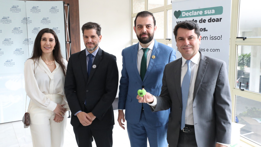 Cartorários dão início a mutirão de doação eletrônica de órgãos na Assembleia Legislativa do Paraná