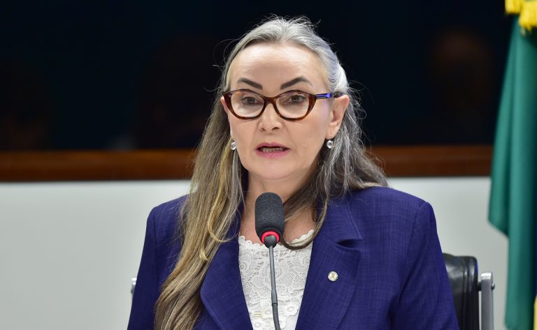 Comissão aprova projeto que proíbe desapropriar imóvel invadido