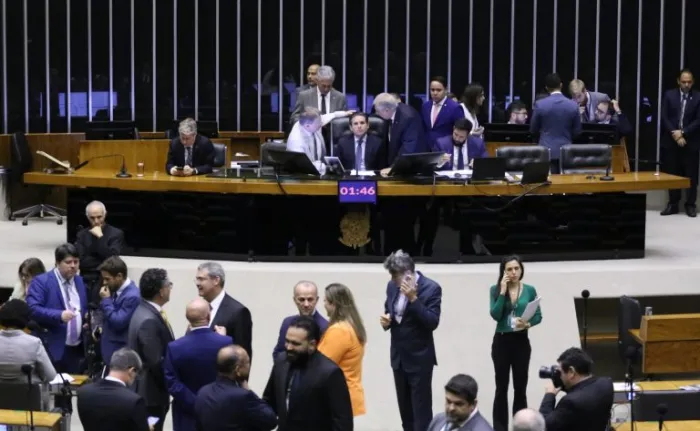 CCJC da Câmara dos Deputados aprova PL que amplia beneficiários da REURB-E