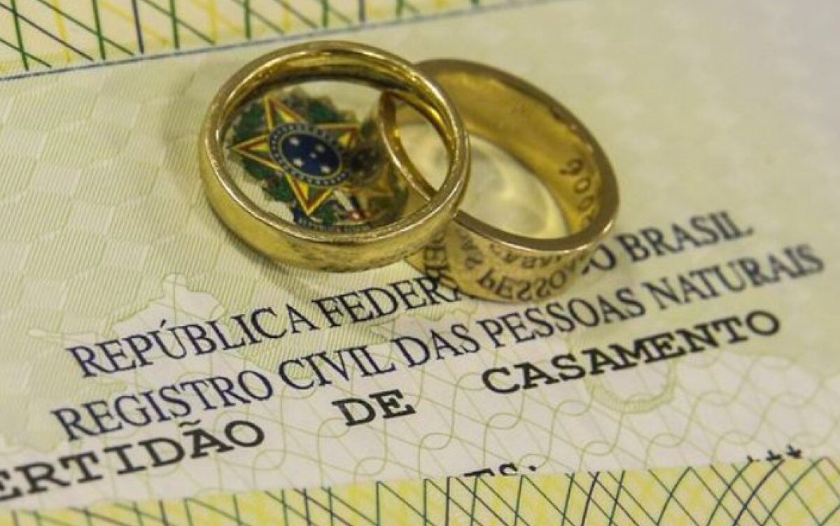 Pela primeira vez, uniões consensuais superam casamento formal no país