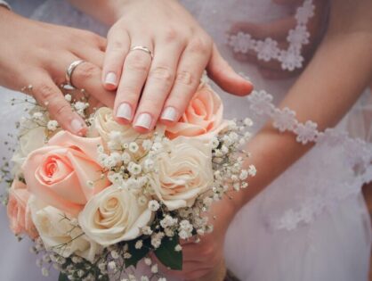 Gazeta do Povo - Cresce número de mulheres que mantêm nome de solteira e rejeitam sobrenome dos maridos