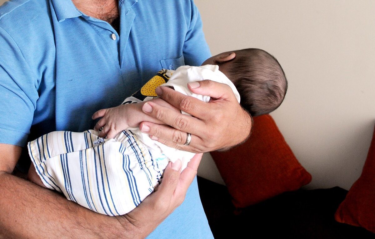 Entrega voluntária: CNJ lança cartilha para orientar gestantes e profissionais