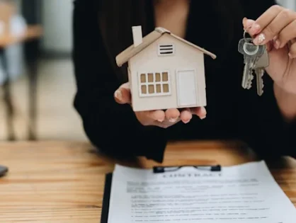 Artigo - Riscos tabulares e extrabulares na compra de imóveis: O modelo brasileiro – Por Carlos Eduardo Elias de Oliveira