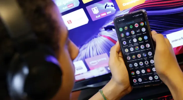 Rede social, selfies e milhas aéreas na partilha? Novo Código Civil delimita herança digital