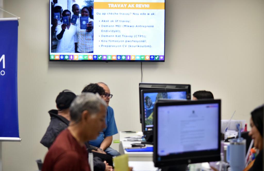 TJPR promove “Registre-se”, com emissão de documentos e oferta de serviços à população vulnerável