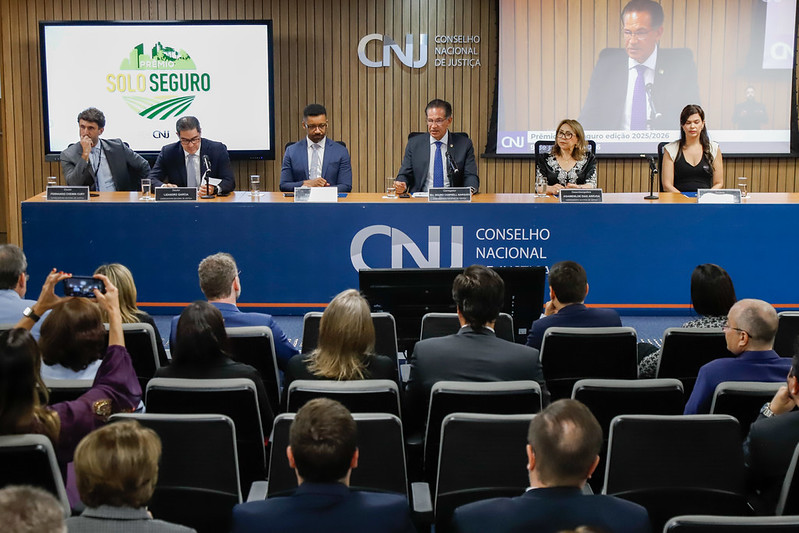 Regularização fundiária e justiça social marcam entrega do Prêmio Solo Seguro 2026
