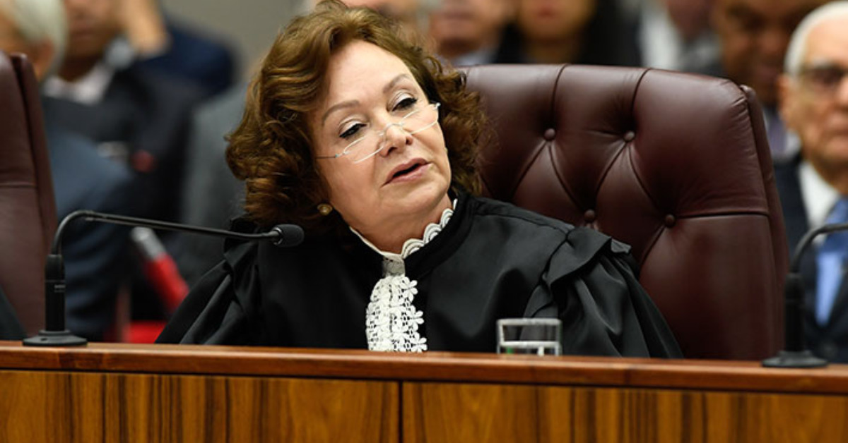 Indenização decorrente da impossibilidade de adjudicação compulsória é imprescritível