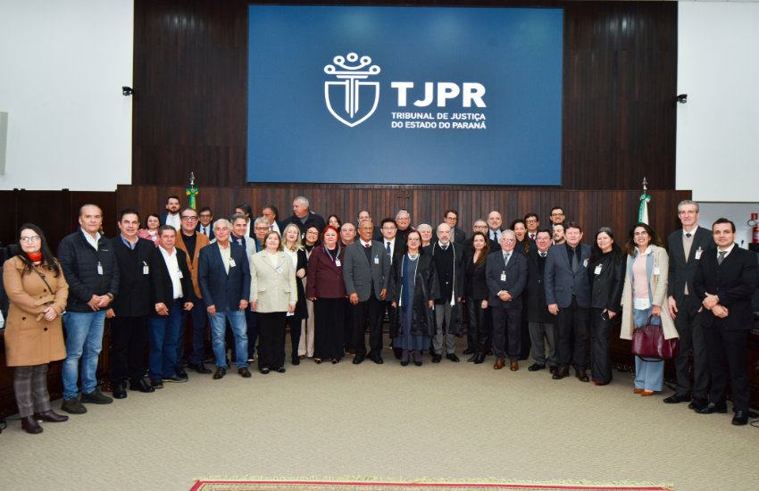 TJPR realiza audiência de investidura de agentes delegados em situação de “limbo funcional”