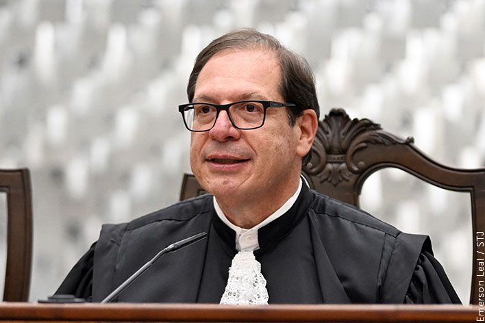 Luis Felipe Salomão assume presidência do STJ com foco em retomada da vocação da corte