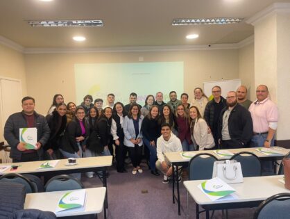 Curso de Grafotecnia e Documentoscopia reúne profissionais do extrajudicial em Ponta Grossa
