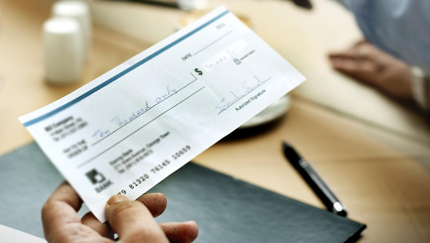 Credor fica 4 anos sem agir, perde direito de cobrar cheque e pagará custas